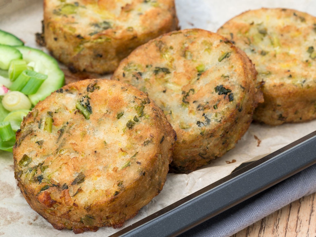 Bubble And Squeak (English Potato Cakes With Bacon)