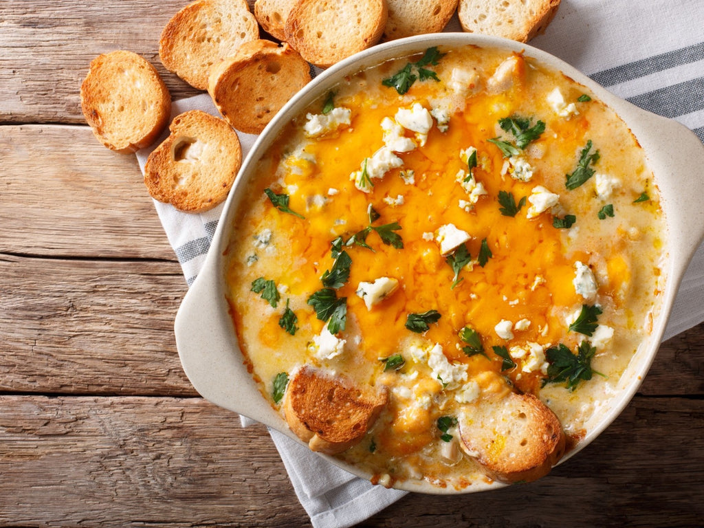 Buffalo Chicken Dip That’s Sure To Please Any Crowd